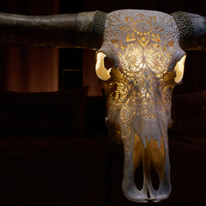 Longhorn Skulls - Metal Mount + Lamp