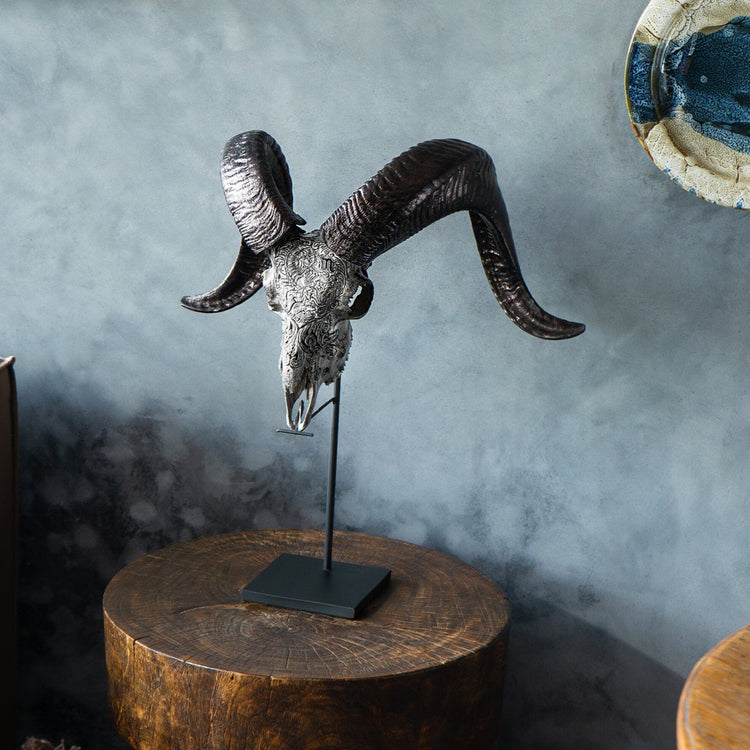 最終値下げoldmanalan MOHAIR LOGO SKULLY CREAM Hand Carved Ram Skull - Gray Scorpio – Skull Bliss