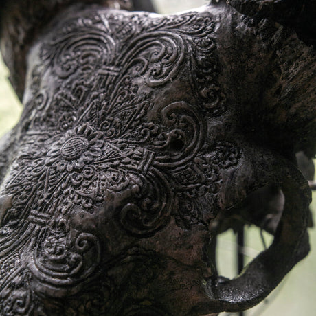 Hand Carved Ram Skull - Gray Fine Line