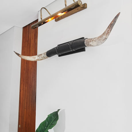 Black Leather Mount // Standard Longhorns - Big Gun